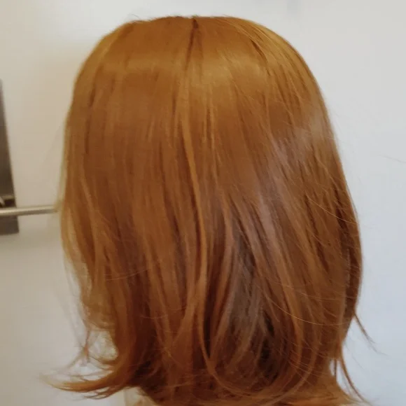 Auburn Elegance Women's Wig. Never Worn. - Picture 3 of 5
